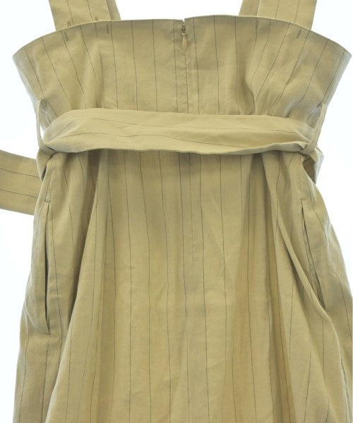 Uhr ชุดเดรส