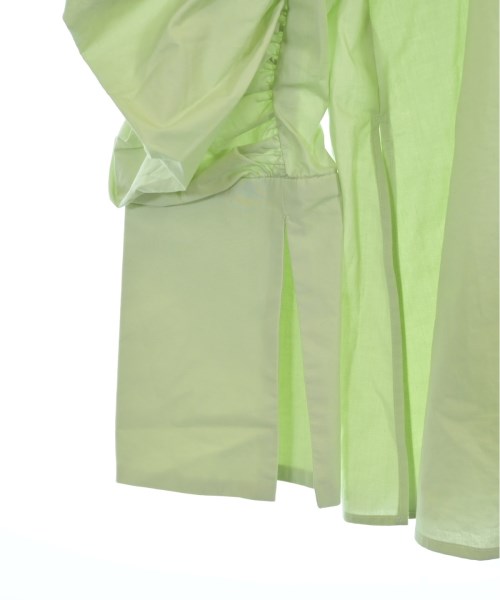Uhr เสื้อลำลอง