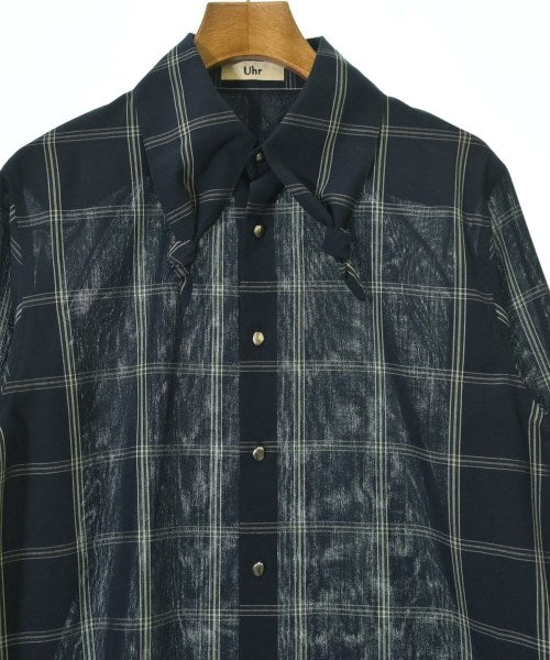 Uhr เสื้อลำลอง