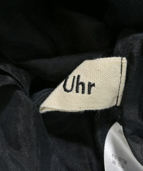 Uhr เสื้อลำลอง