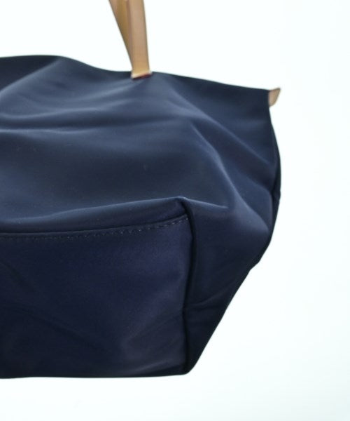 RADLEY LONDON กระเป๋าถือขนาดใหญ่