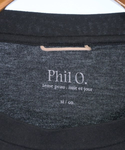 Phil.O. เสื้อยืด/เสื้อท็อปส์