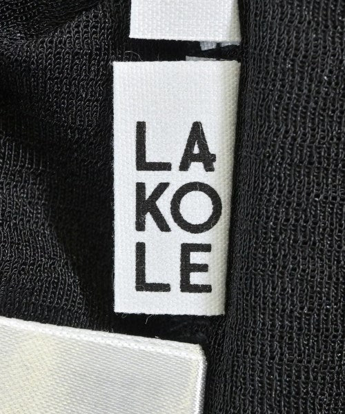 LAKOLE เสื้อยืด/เสื้อท็อปส์