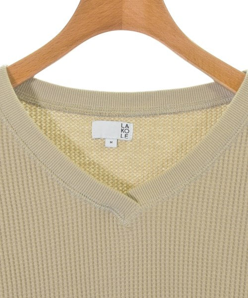 LAKOLE เสื้อยืด/เสื้อท็อปส์