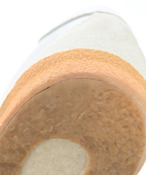 MATES รองเท้าผ้าใบ