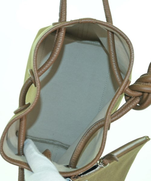 VASIC กระเป๋าถือ