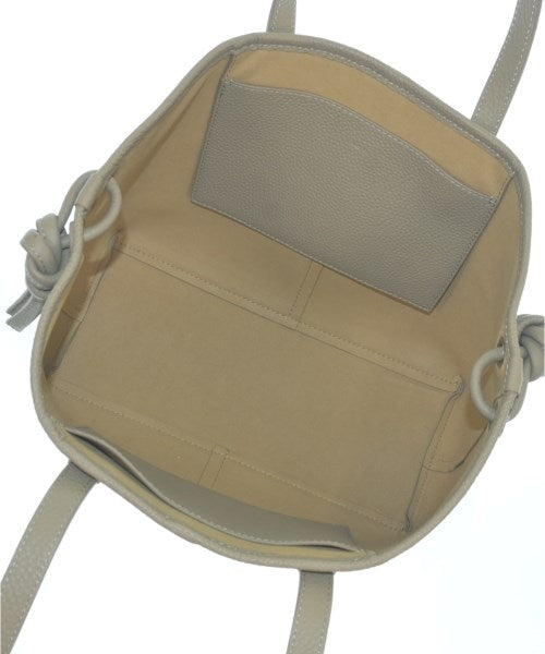 VASIC กระเป๋าถือขนาดใหญ่