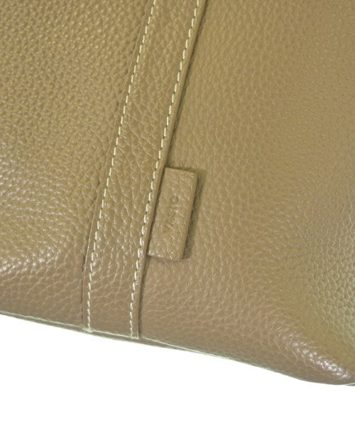 VASIC กระเป๋าถือ