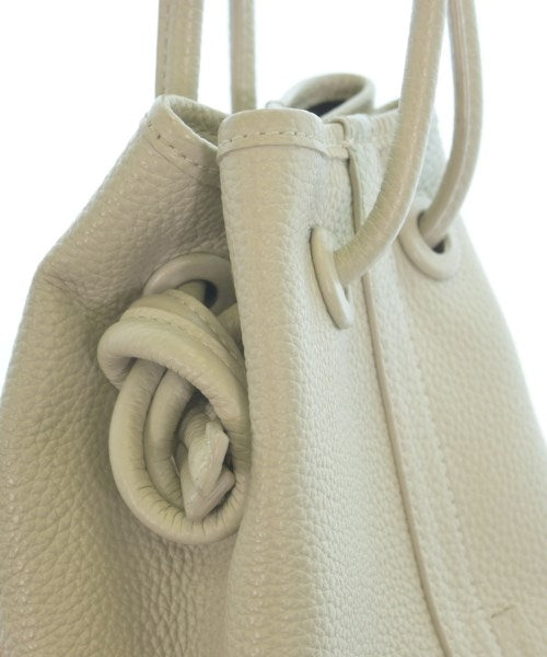 VASIC กระเป๋าถือขนาดใหญ่