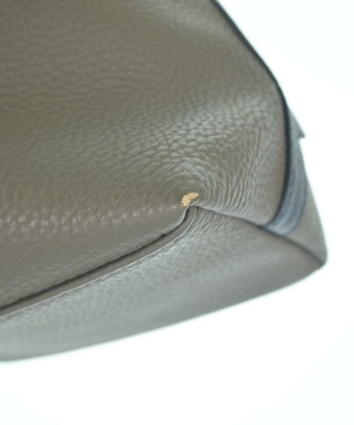 VASIC กระเป๋าถือ