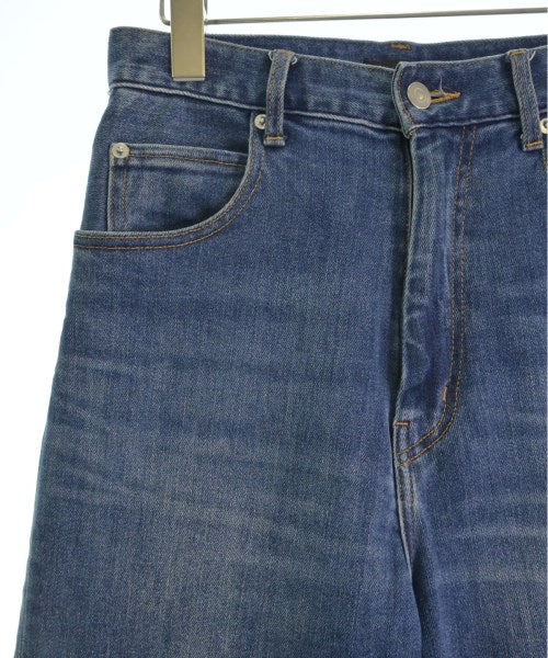 Saloon ยีนส์