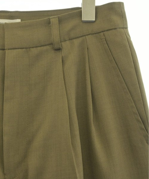 Saloon กางเกง อื่น