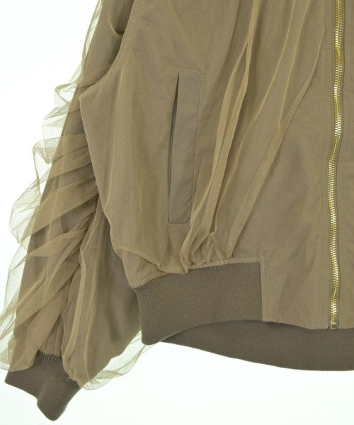 Saloon แจ็คเก็ตเบลาส์ อื่น