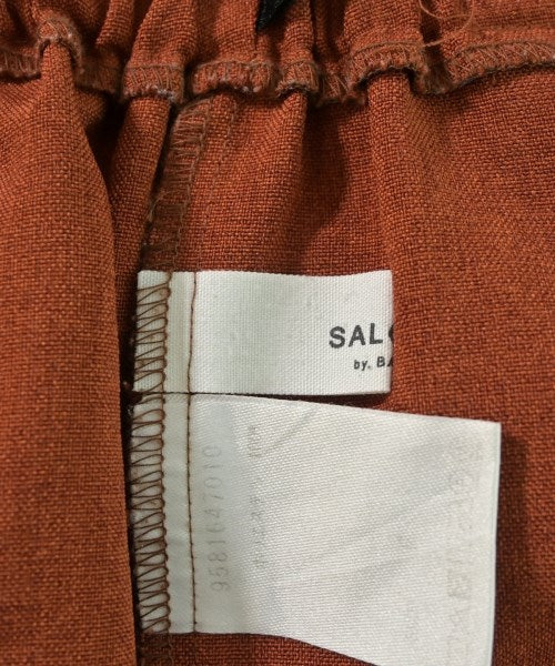 Saloon กางเกง อื่น