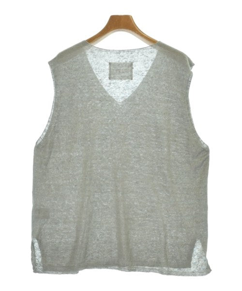 Hands of creation เสื้อแขนกุด