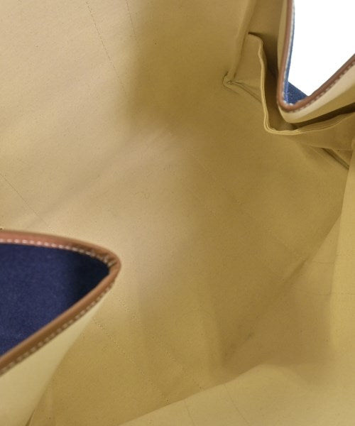 RUE DE VERNEUIL กระเป๋าถือขนาดใหญ่