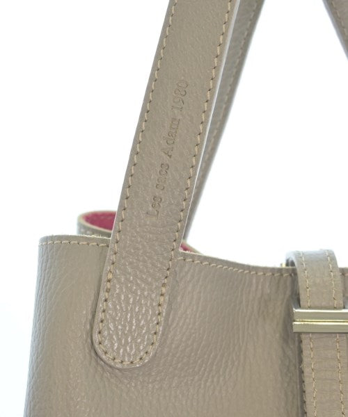 Les sacs Adam กระเป๋าถือ