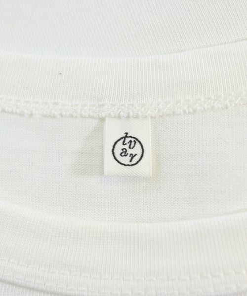 LIVETART เสื้อยืด/เสื้อท็อปส์