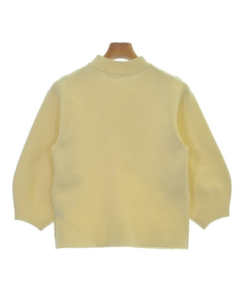 Lilly Lynque เสื้อกันหนาว