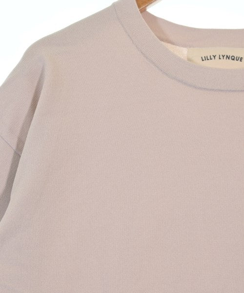 Lilly Lynque เสื้อกันหนาว