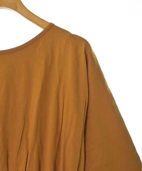 L'armoire de luxe ชุดเดรส