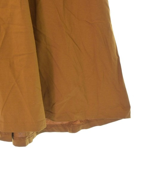 L'armoire de luxe ชุดเดรส