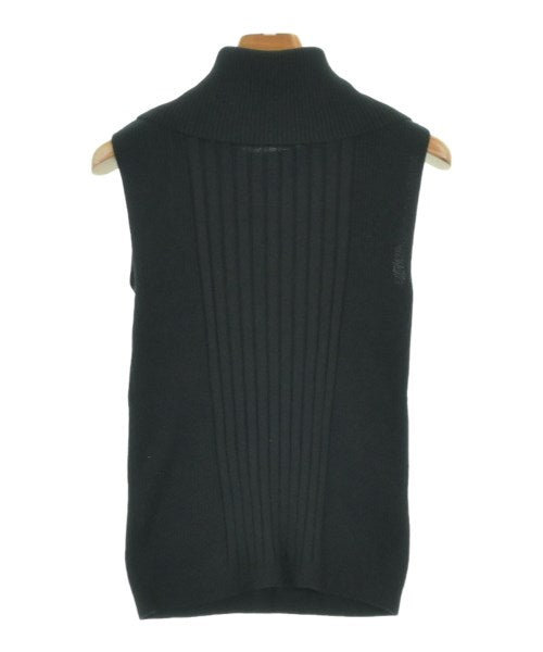 L'armoire de luxe เสื้อแขนกุด