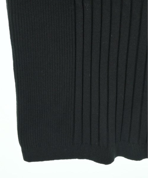 L'armoire de luxe เสื้อแขนกุด