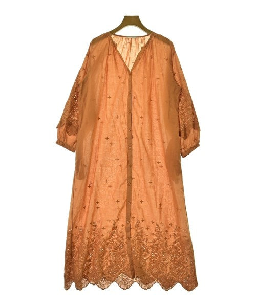 L'armoire de luxe ชุดเดรส