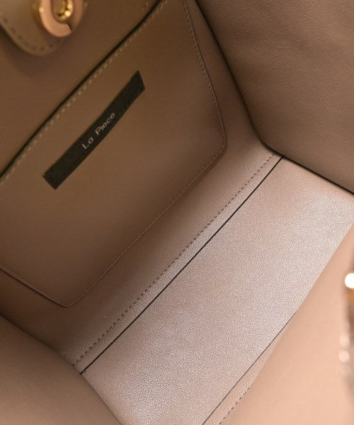 La Piece กระเป๋าสะพาย