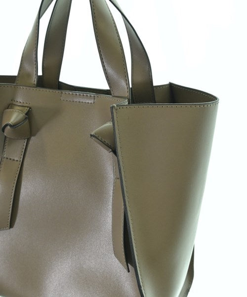 La Piece กระเป๋าสะพาย