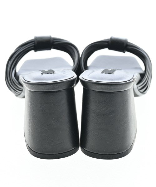 La Piece รองเท้าแตะ