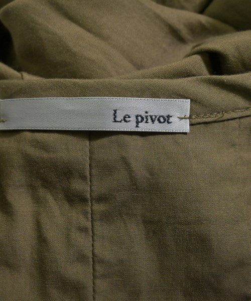Le pivot ชุดเดรส