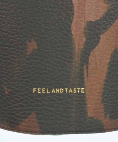FEEL AND TASTE กระเป๋าสะพาย