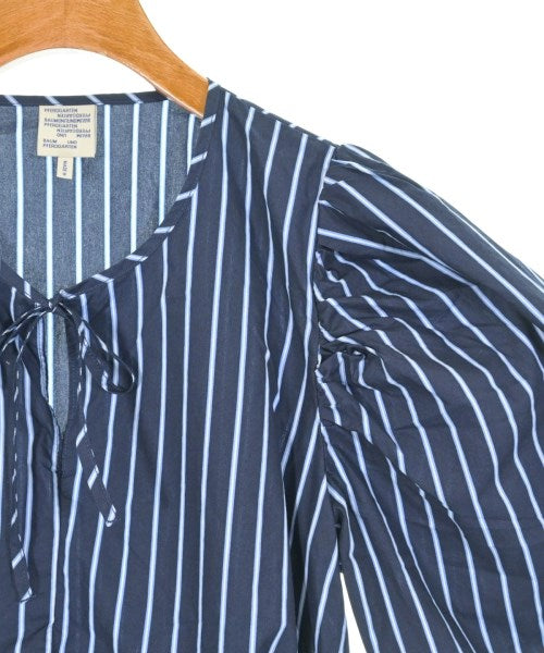 BAUM UND PFERDGARTEN เสื้อสตรี