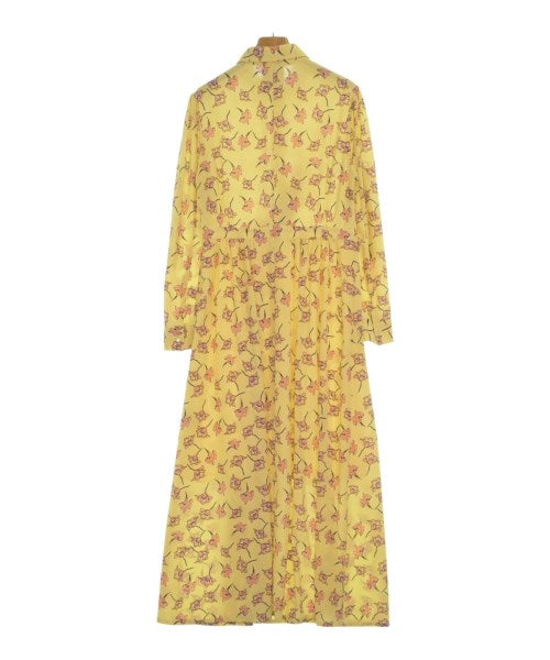 BAUM UND PFERDGARTEN ชุดเดรส