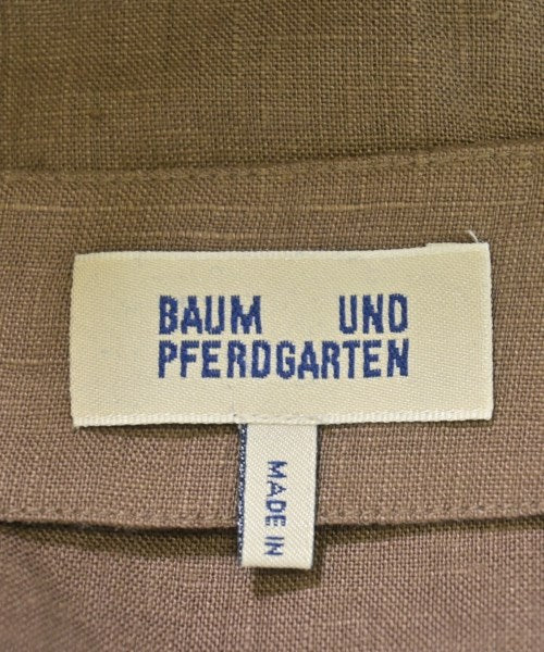 BAUM UND PFERDGARTEN เสื้อสตรี