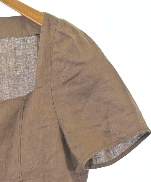 BAUM UND PFERDGARTEN เสื้อสตรี