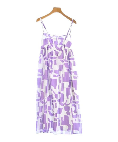 BAUM UND PFERDGARTEN ชุดเดรส