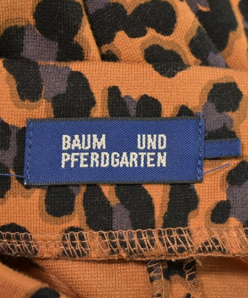 BAUM UND PFERDGARTEN กระโปรงยาวถึงเข่า