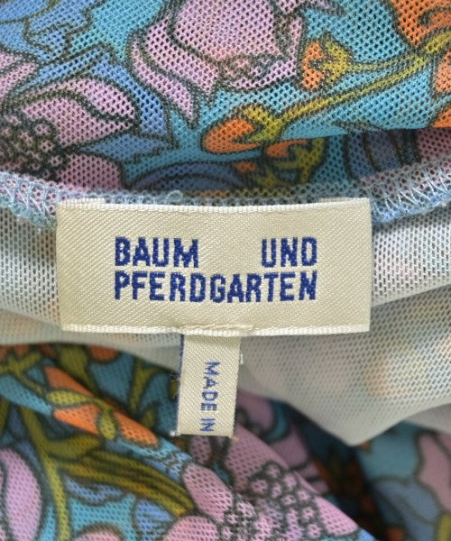 BAUM UND PFERDGARTEN ชุดเดรส