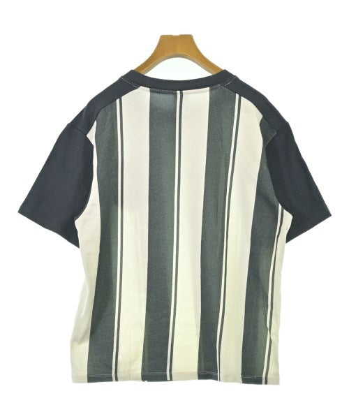 BAUM UND PFERDGARTEN เสื้อยืด/เสื้อท็อปส์
