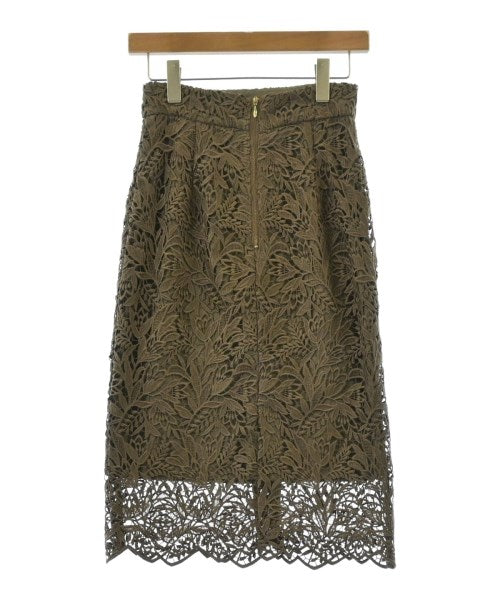 EMMEL REFINES กระโปรงยาวถึงเข่า