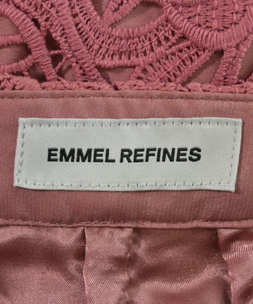 EMMEL REFINES กระโปรงยาวถึงเข่า