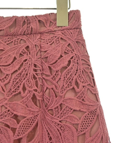 EMMEL REFINES กระโปรงยาวถึงเข่า