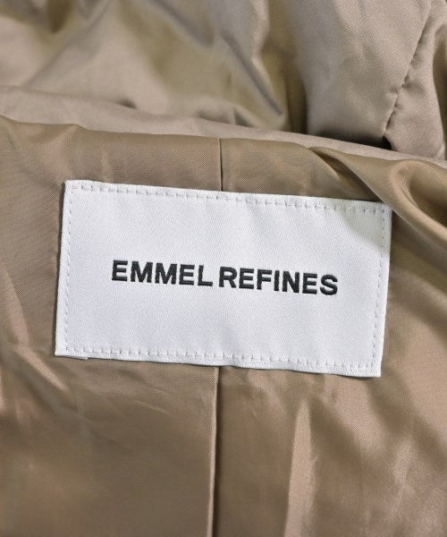 EMMEL REFINES แจ็คเก็ตดาวน์/เสื้อกั๊ก