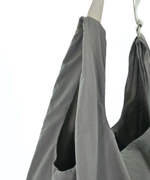 ATELIER BETON กระเป๋าสะพาย