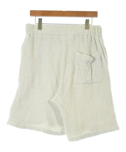 ATELIER BETON กางเกงขาสั้น