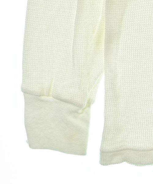 Hanes เสื้อยืด/เสื้อท็อปส์