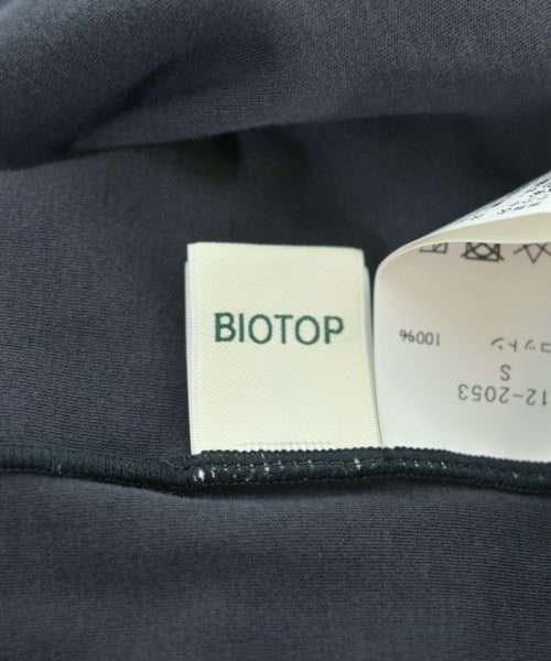 BIOTOP เสื้อยืด/เสื้อท็อปส์